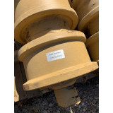 Каток опорный двубортный KOMATSU D275A-5 17M-30-00330 Каток опорный двубортный KOMATSU D275A-5 17M-30-00330